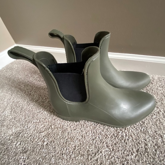 Capellini New York Rain Boots - Picture 2 of 7